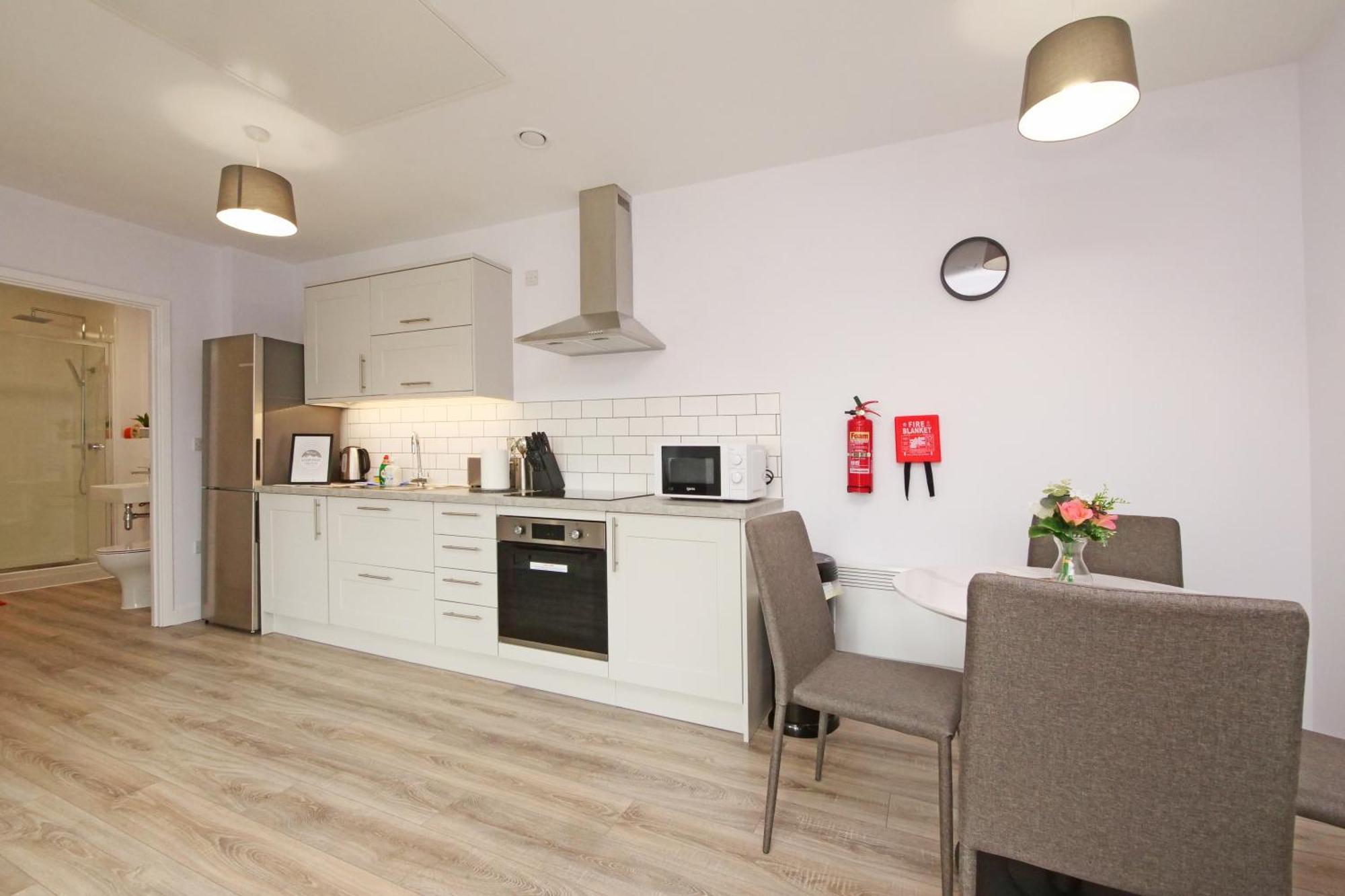 Apartment 46 Luna With Free Parking York Buitenkant foto